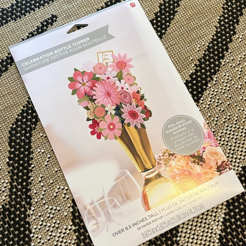 🆕American Greetings Bouquet Bottle Topper